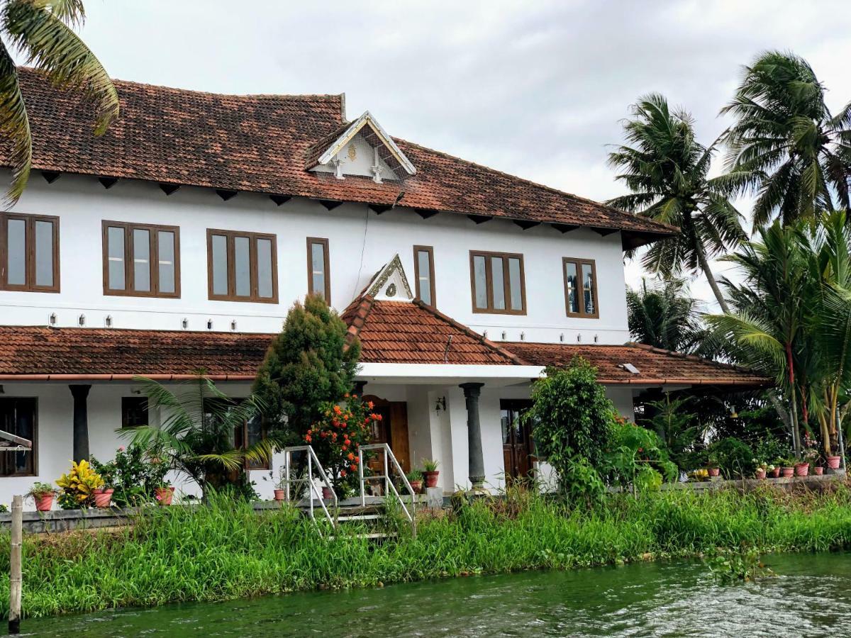 아야나스 홈스테이 Alappuzha 외부 사진